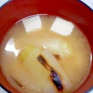 焼きネギと豆腐の味噌汁